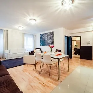 Apartahotel Platinum Towers, Varsovia